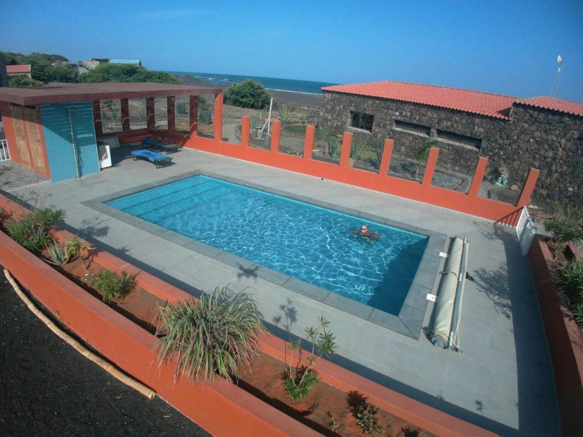 Vila Babosa Porto Novo Buitenkant foto