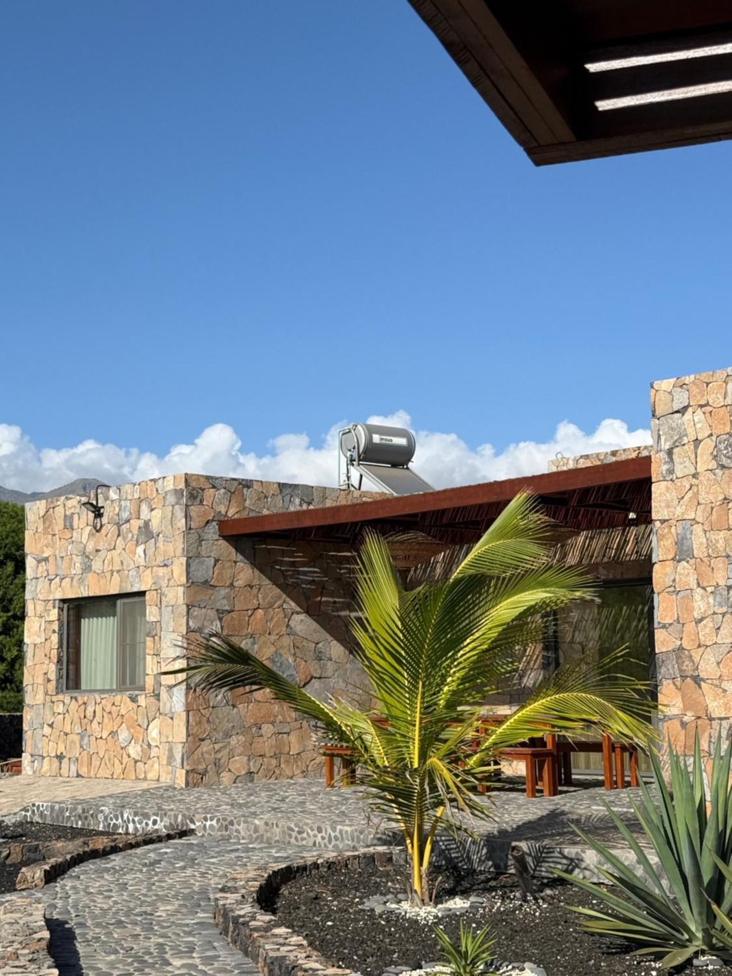 Vila Babosa Porto Novo Buitenkant foto